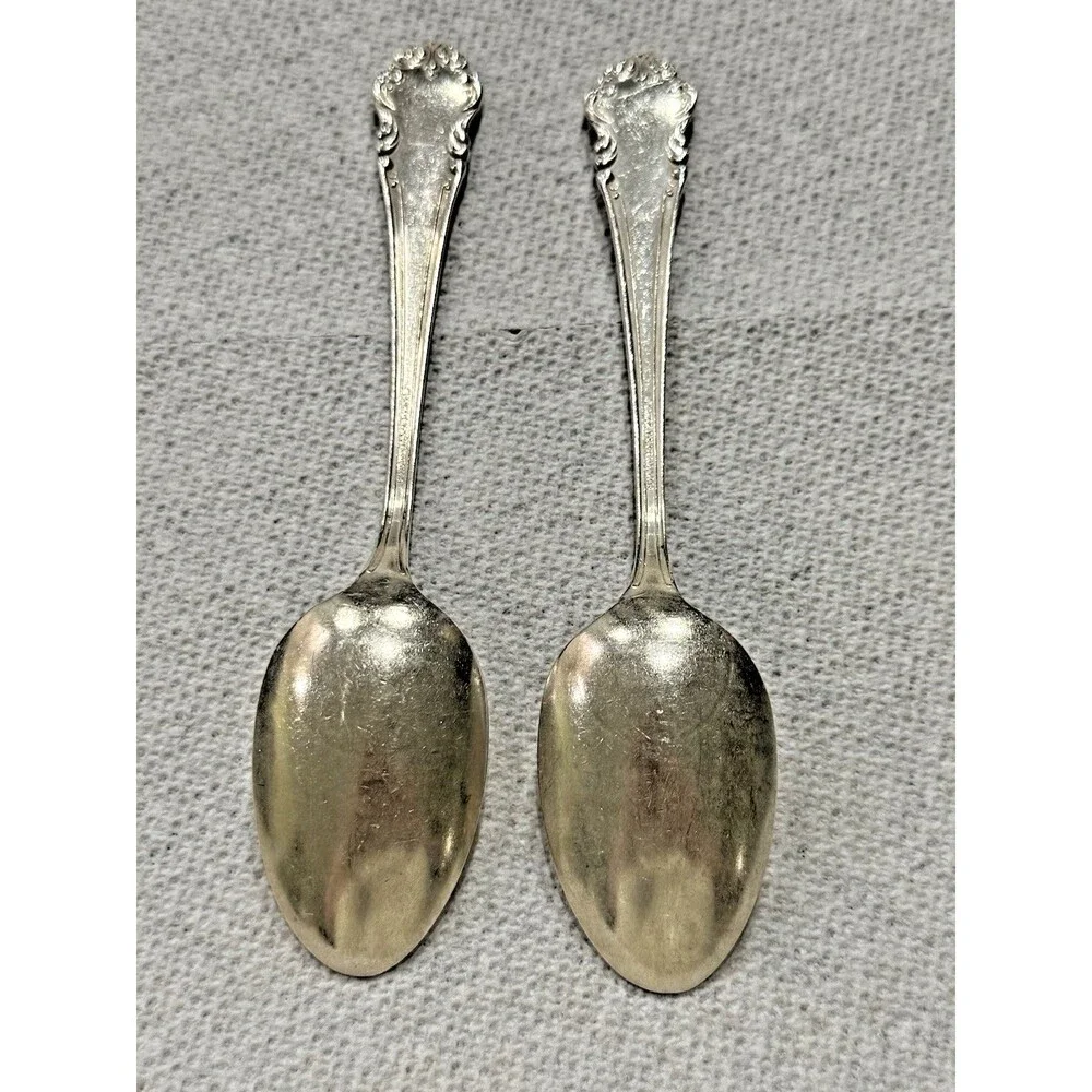 Oneida Community‎ Plate Silverplate Spoons Set of 2 Vintage Mid-20th Century